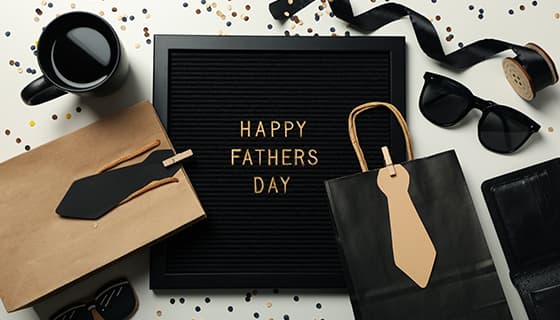 纸质包装袋眼镜咖啡等设计父亲节背景图片素材(JPG)