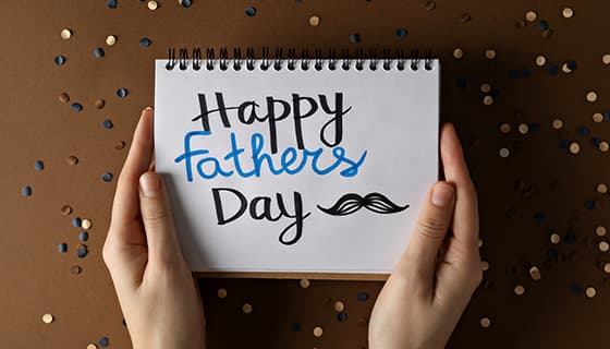 双手捧着日历设计父亲节背景图片素材(JPG)