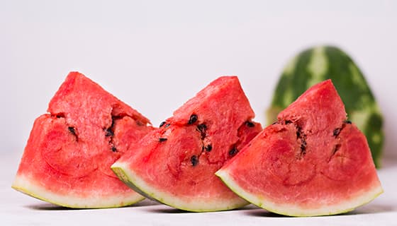 三块鲜红美味的西瓜图片素材(JPG)