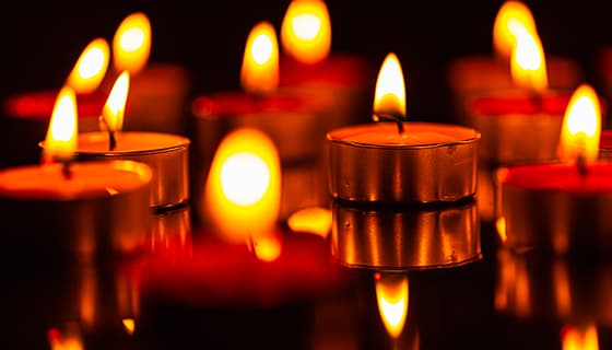 燃烧的蜡烛图片素材(JPG)