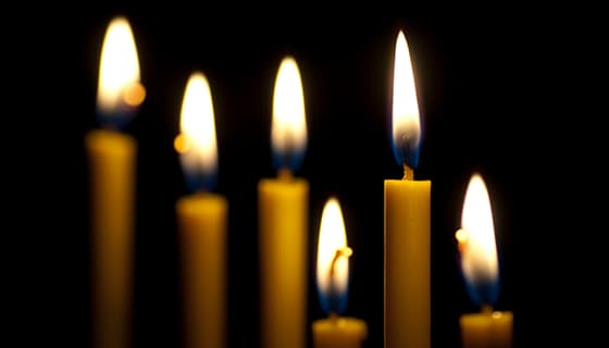 燃烧的蜡烛图片素材(JPG)