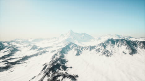 一望无际的茫茫雪山