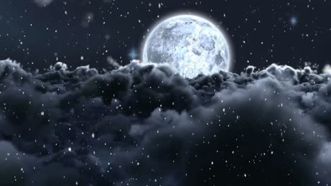 大雪满月和涌动的云朵