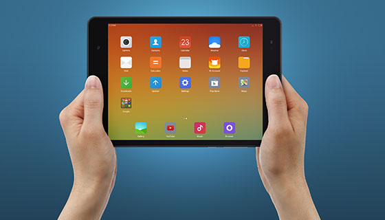 手持平板电脑模型素材(PSD)